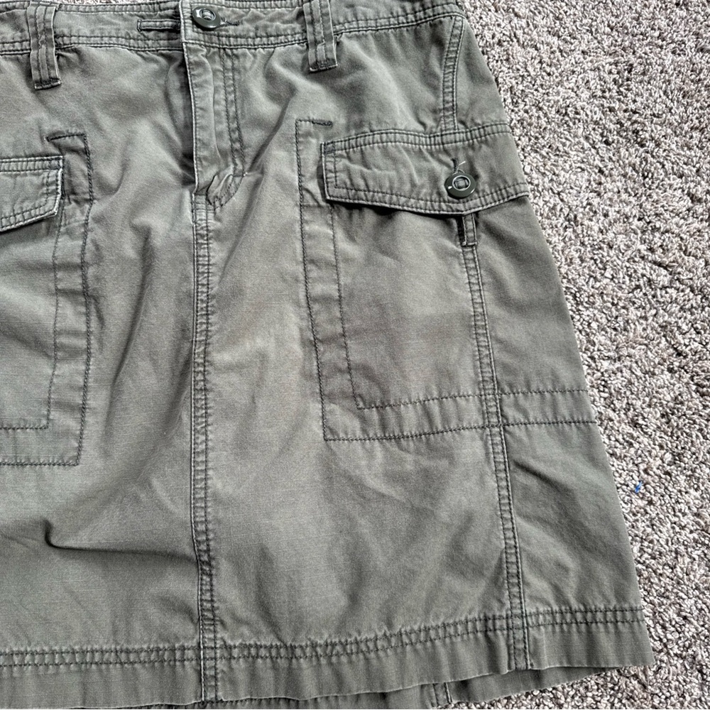 Tommy Hilfiger Women’s Size 8 Olive Green Cargo Pocket Skirt Adjustable Waist - Picture 2 of 10